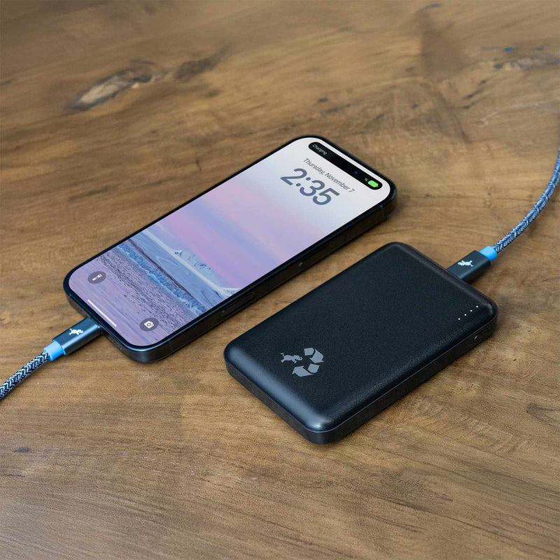 NB10W5KBLK ChargeShot Portable Battery 5k Black