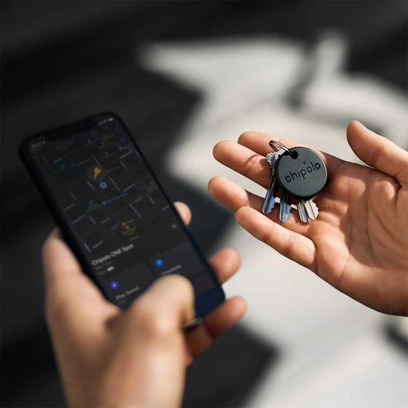 CHC21MGYRFREN2P One Spot Bluetooth Item Finder (Works with the Apple Find My Network) 2-Pack Almost Black