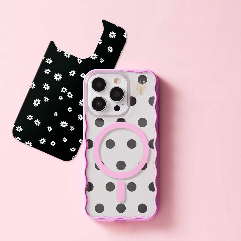 Ideal of Sweden Print Pack Ecru Noir for iPhone 16