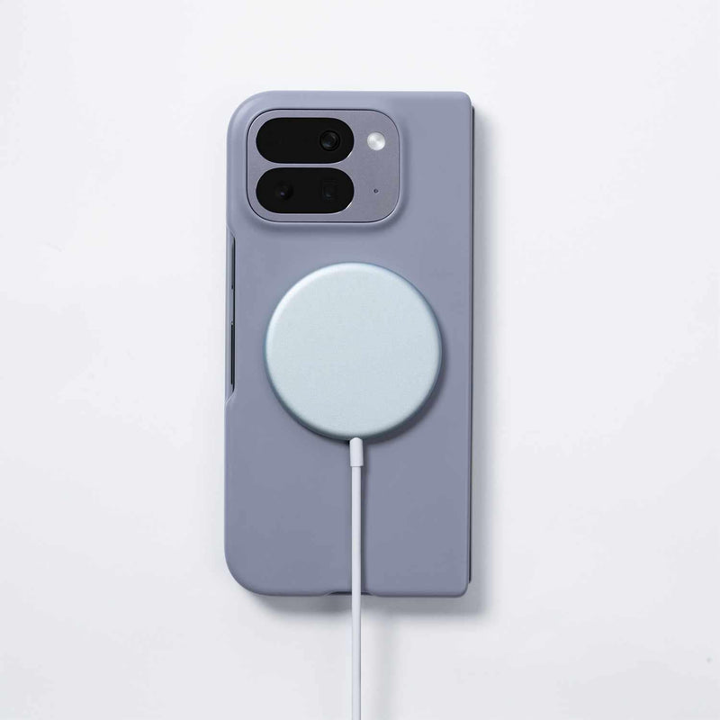 GA10043WW Pixelsnap Qi2 Charger Grey