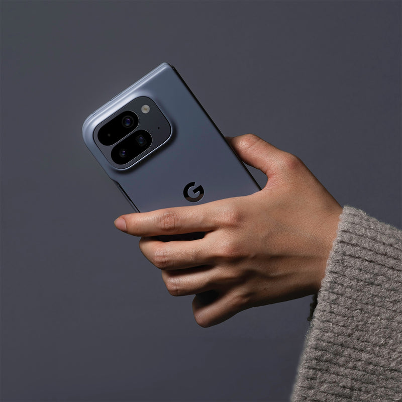 GA09847WW Pixelsnap Silicone Case w/Magnets Pixel 10 Pro Fold Moonstone